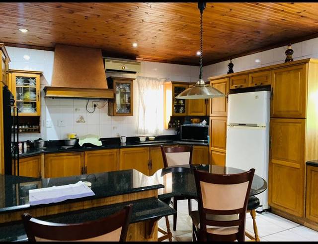 4 BEDROOM HOUSE FOR SALE IN SHALLCROSS